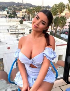 Demi Rose Nue Topless 23