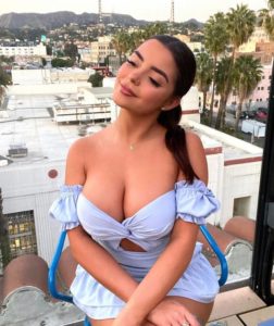 Demi Rose Nue Topless 24