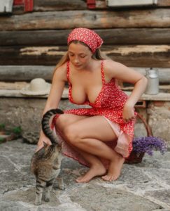 Olga Kobzar Nue Topless 49