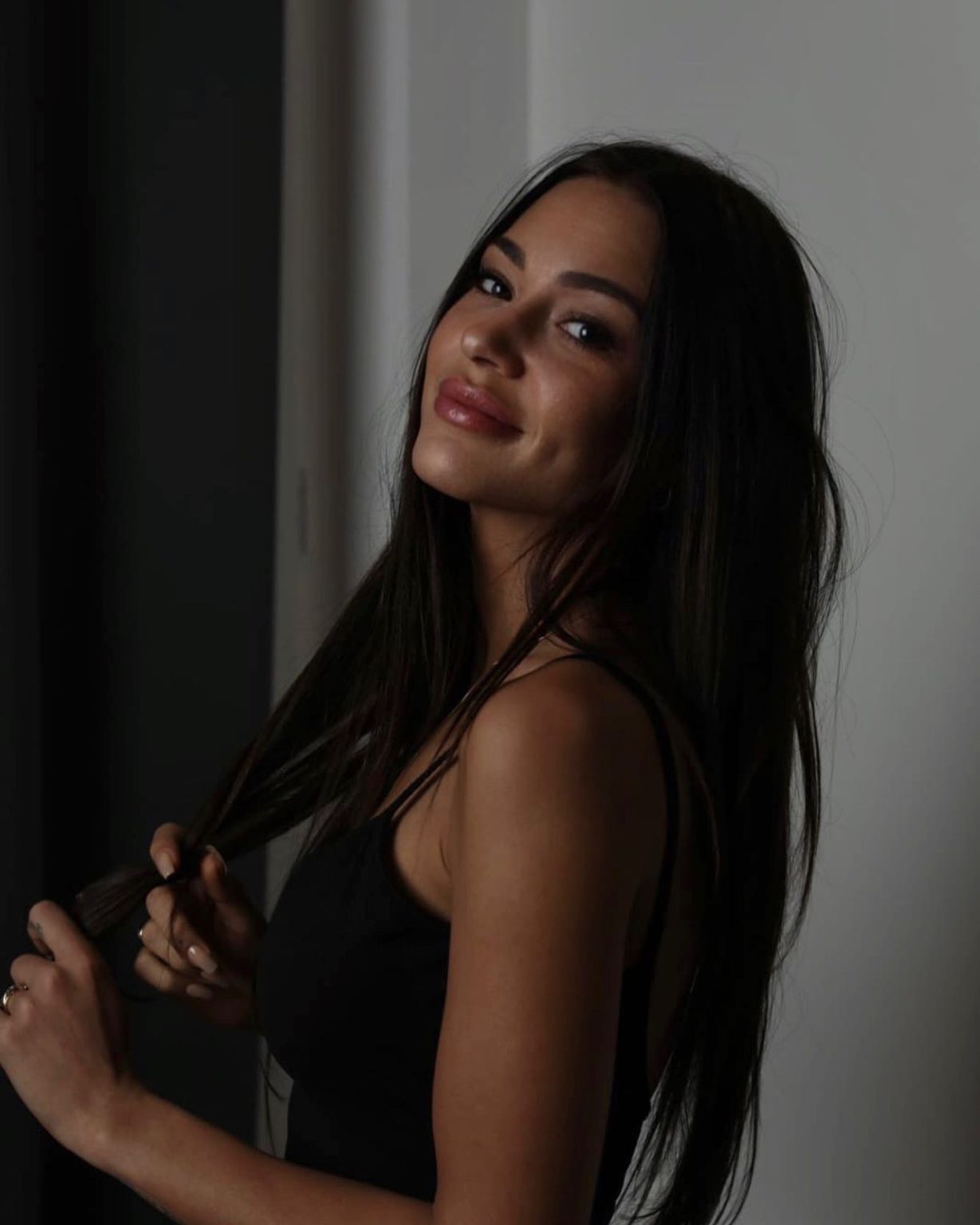 Alix Desmoineaux Nue - Ses photos les plus sexy - Commentseduire.net