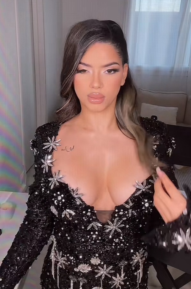 nudes Leyna Nasdas 1
