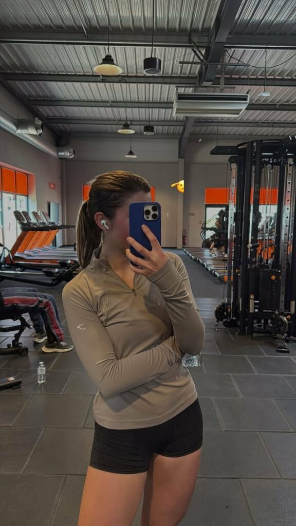 thais d'escufon leaks 23