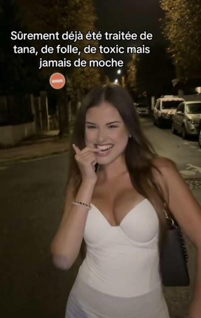 Esperança nude 2