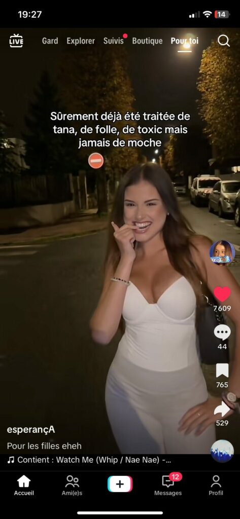 Esperança nude 3