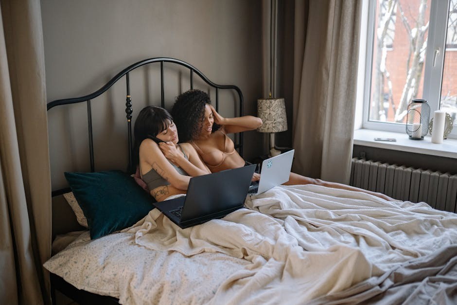 Masturbation mutuelle en ligne : jeu excitant ou terrain glissant ?