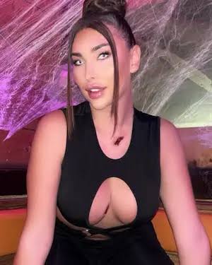 Naomimgn nudes 4