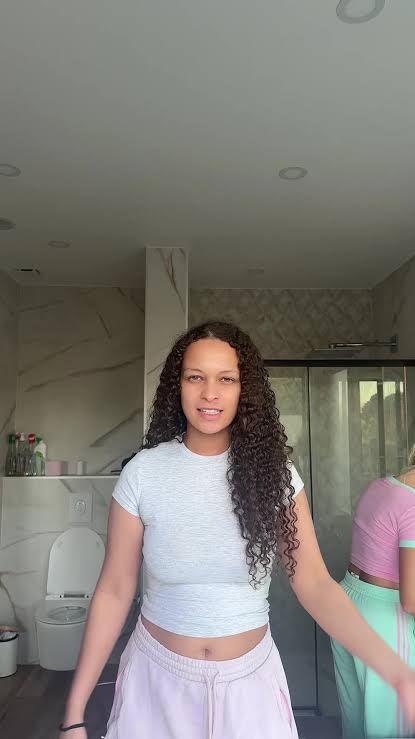 linda nasdas 2