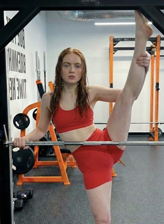 sadie sink sexy nude 45